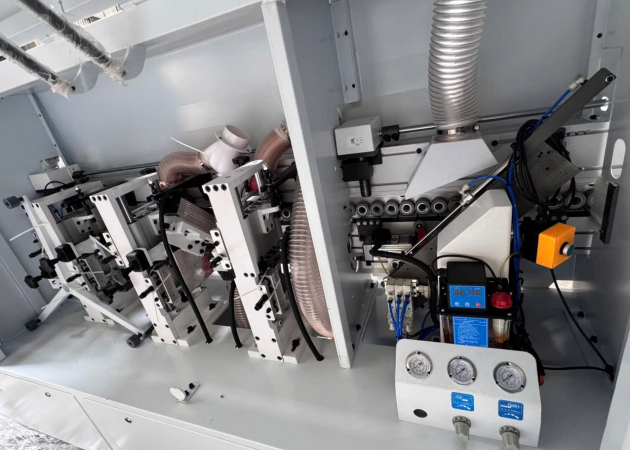 CÔNG TY TNHH TM DV TÂN TIẾN VINH CNC