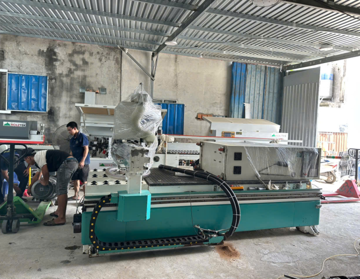 MÁY CHẾ BIẾN GỖ TẠI TÂN UYÊN