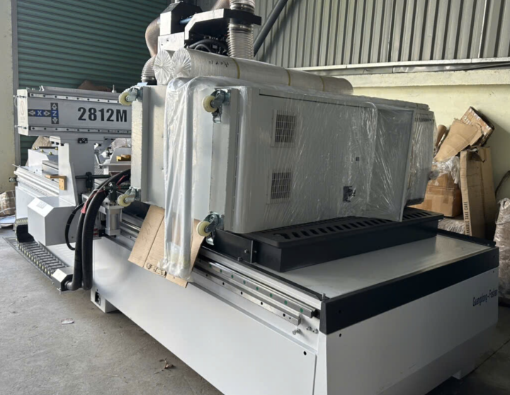 Máy CNC 1 đầu thay dao | Tự động hóa hiệu quả | Tân Tiến Vinh