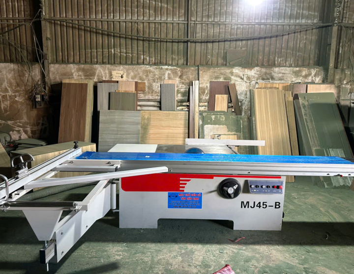 MÁY CƯA BÀN TRƯỢT GIÁ RẺ BÌNH DƯƠNG