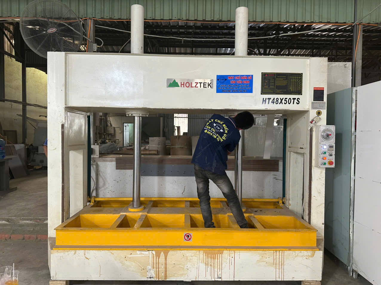 Máy ép nguội 50 tấn thủy lực ép dán gỗ