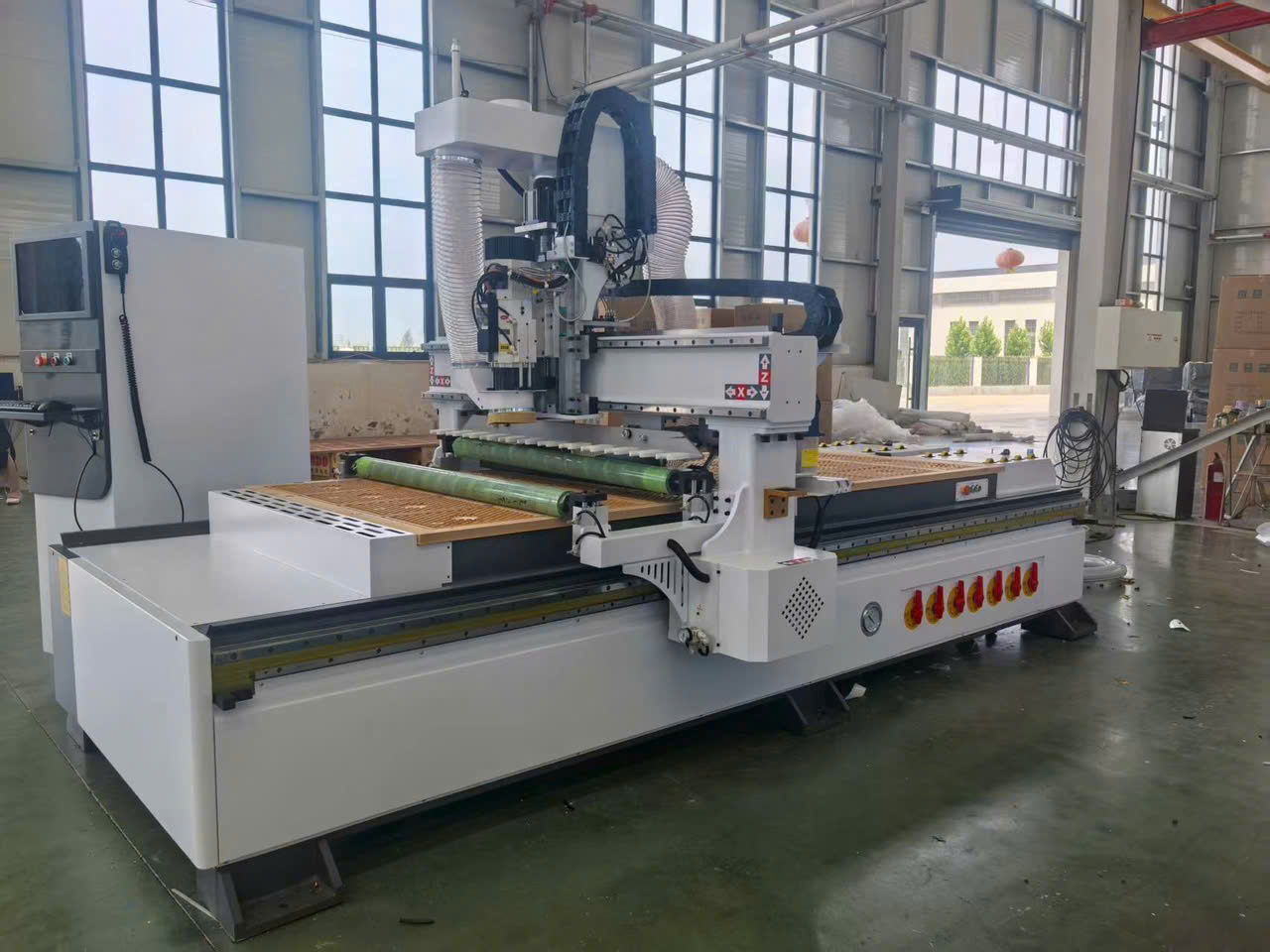 Showroom máy CNC Tân Tiến Vinh