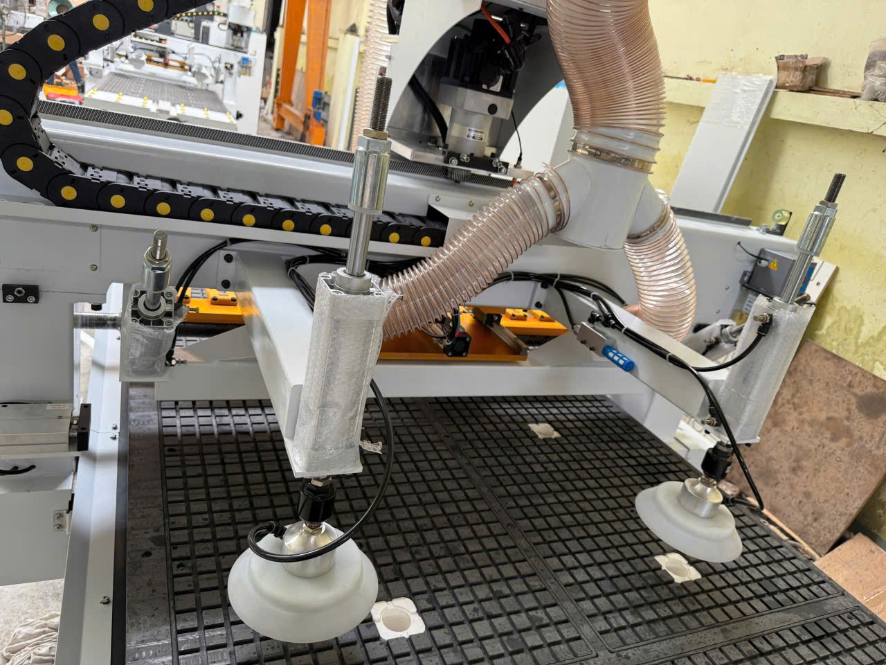 Máy CNC thay dao tự động