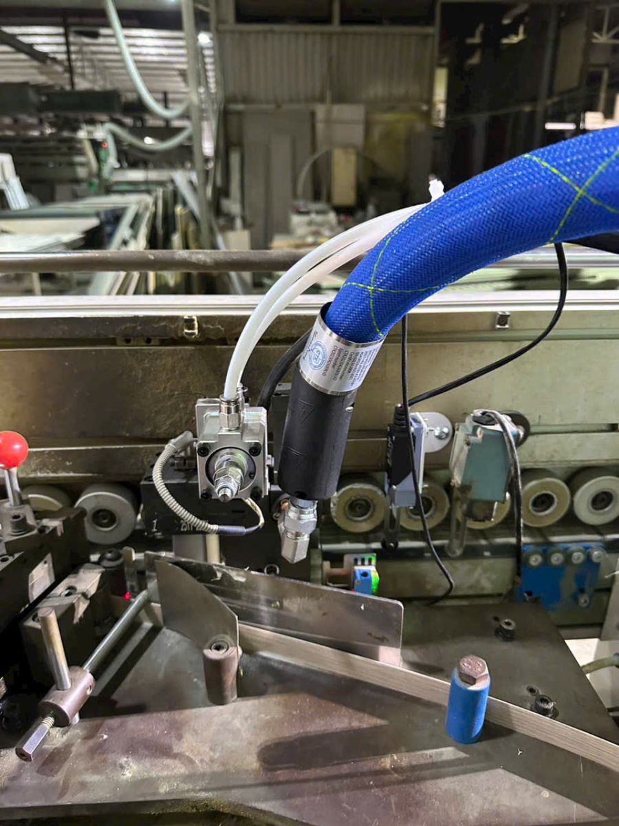 Liên hệ Tân Tiến Vinh CNC