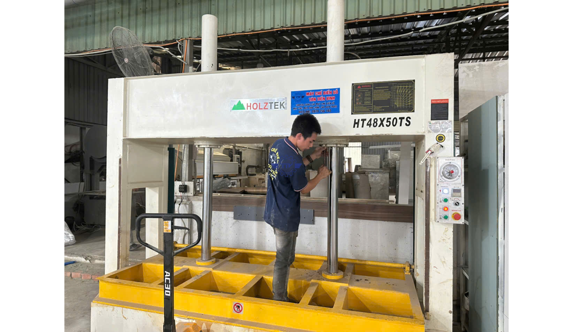 MÁY ÉP NGUỘI 50 TẤN