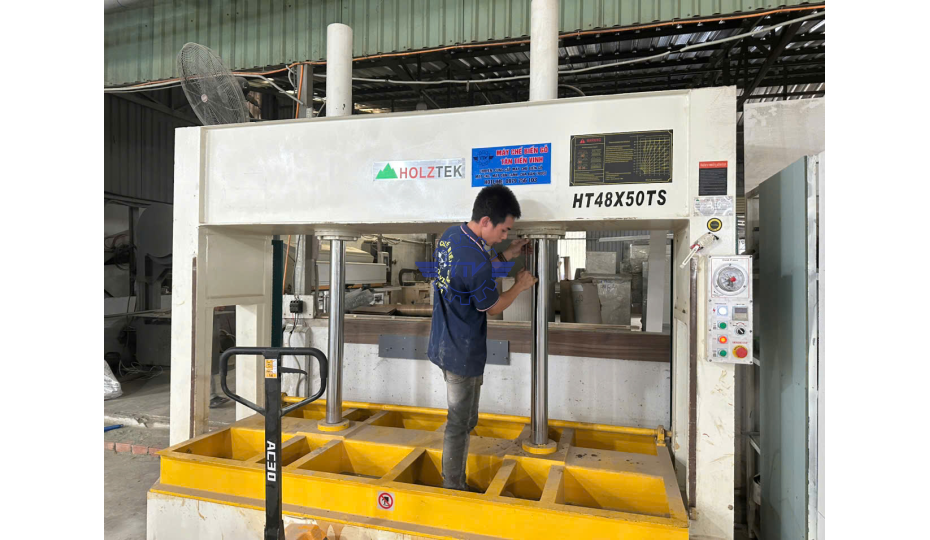 MÁY ÉP NGUỘI 50 TẤN