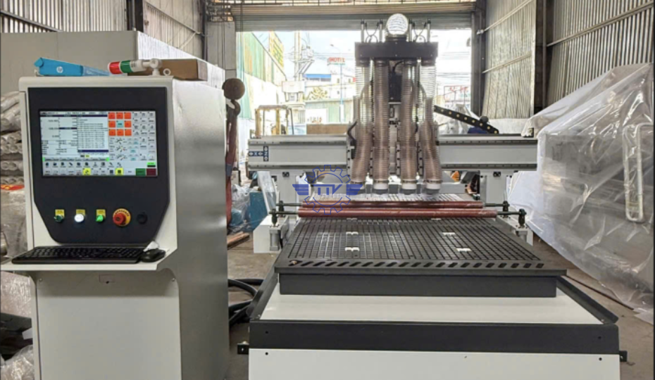 MÁY CNC 4 ĐẦU 
